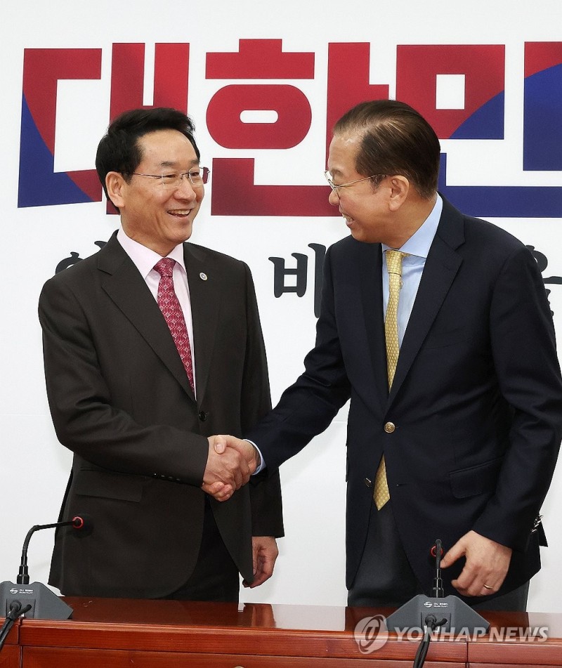 <b>유정복</b> 인천시장 만나는 <b>권영세</b> 비대위원장