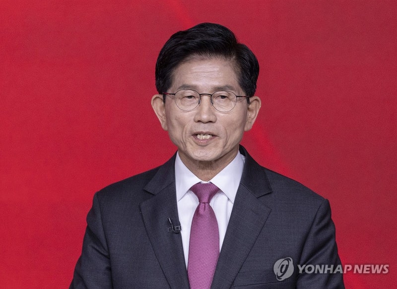 김문수 "한덕수 아니라 누구라도 이재명 꺾는다면 <b>힘</b> 모아야"