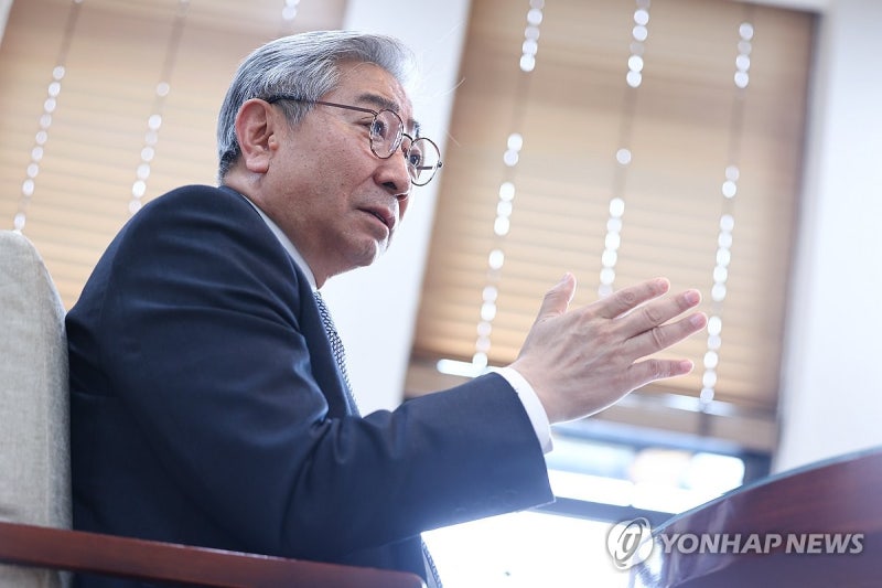 <b>윤동섭 연세대 총장</b> 인터뷰