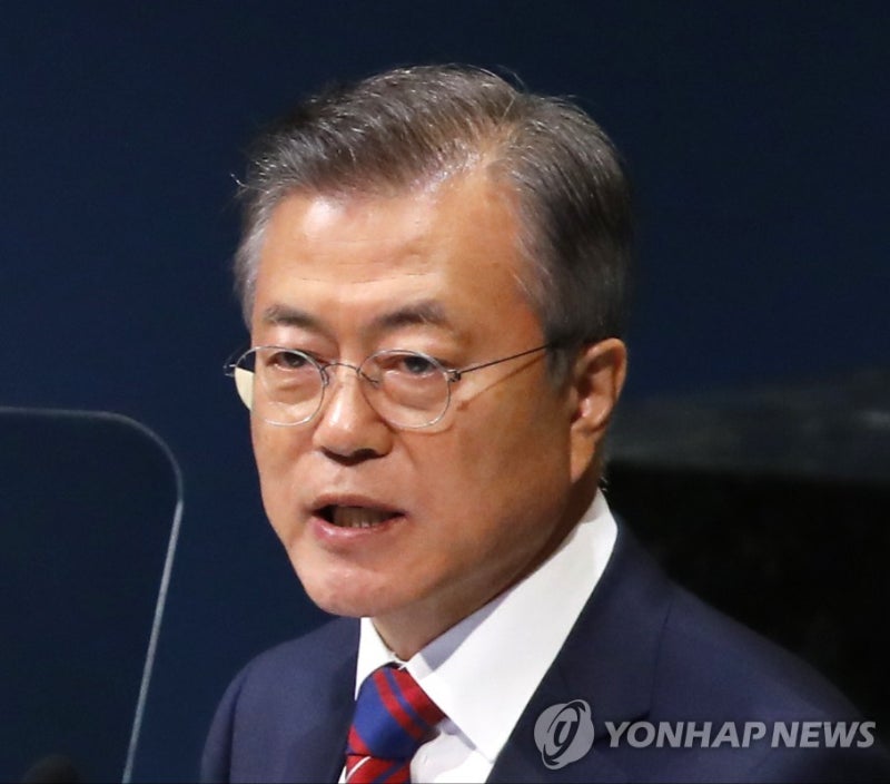 "文, <b>검찰</b> 기소에 '터무니없고 황당, 尹탄핵 보복 기소' 언급"