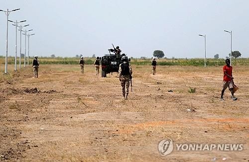 나이지리아서 도로변 사제폭탄 터져 26명 사망(종합)