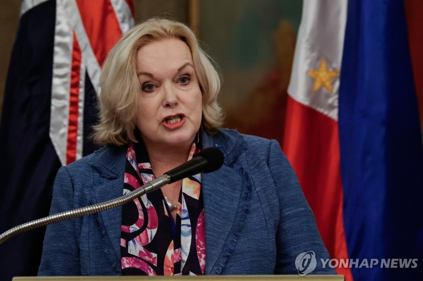 콜린스 뉴질랜드 국방부 장관 주디스 콜린스 뉴질랜드 국방부 장관이 지난달 30일(현지시간) 필리핀 마닐라에서 열린 기자회견에서 발언하는 모습.2025.05.05 [EPA 연합뉴스 자료사진.재판매 및 DB 금지]