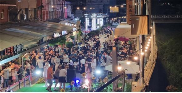 강원 주말 야시장 [강원도 제공.재판매 및 DB 금지]