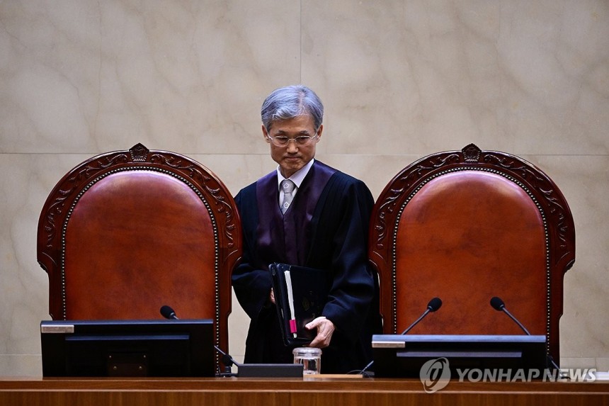대법원, 민주당 이재명 후보 선거법 상고심 선고
(서울=연합뉴스) 조희대 대법원장이 1일 서울 서초구 대법원에서 열린 더불어민주당 이재명 대선 후보의 공직선거법 위반 사건 상고심 선고 재판에 참석하고 있다. 2025