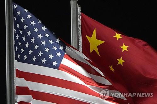미국 성조기와 중국 오성홍기 [AP 연합뉴스 자료사진.재판매 및 DB 금지] 
