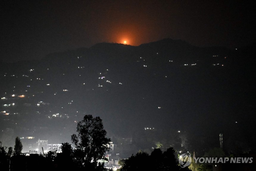 파키스탄군 "印비행기 5대 격추…실질통제선 곳곳서 교전" &lt;로이터&gt;
[AFP 연합뉴스 자료사진. 재판매 및 DB 금지]