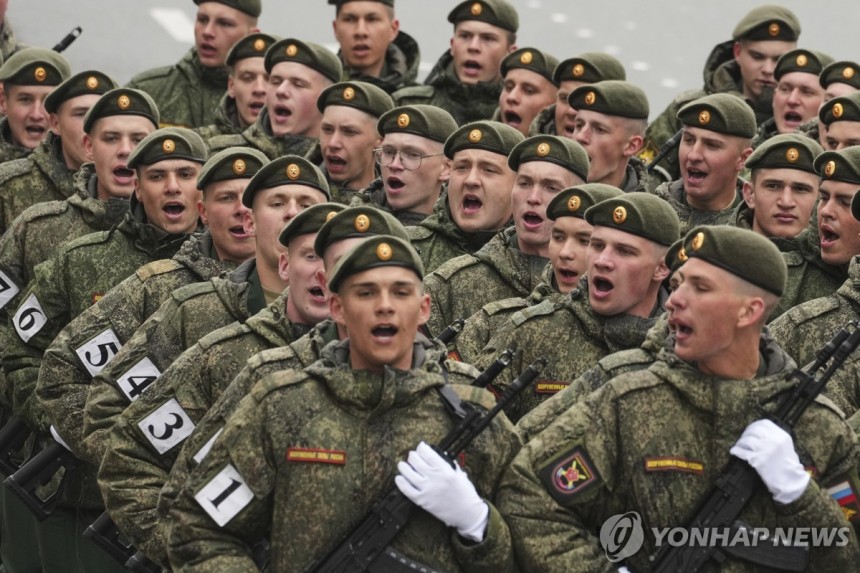 러시아 전승절 열병식 리허설 [AP 연합뉴스.재판매 및 DB 금지]