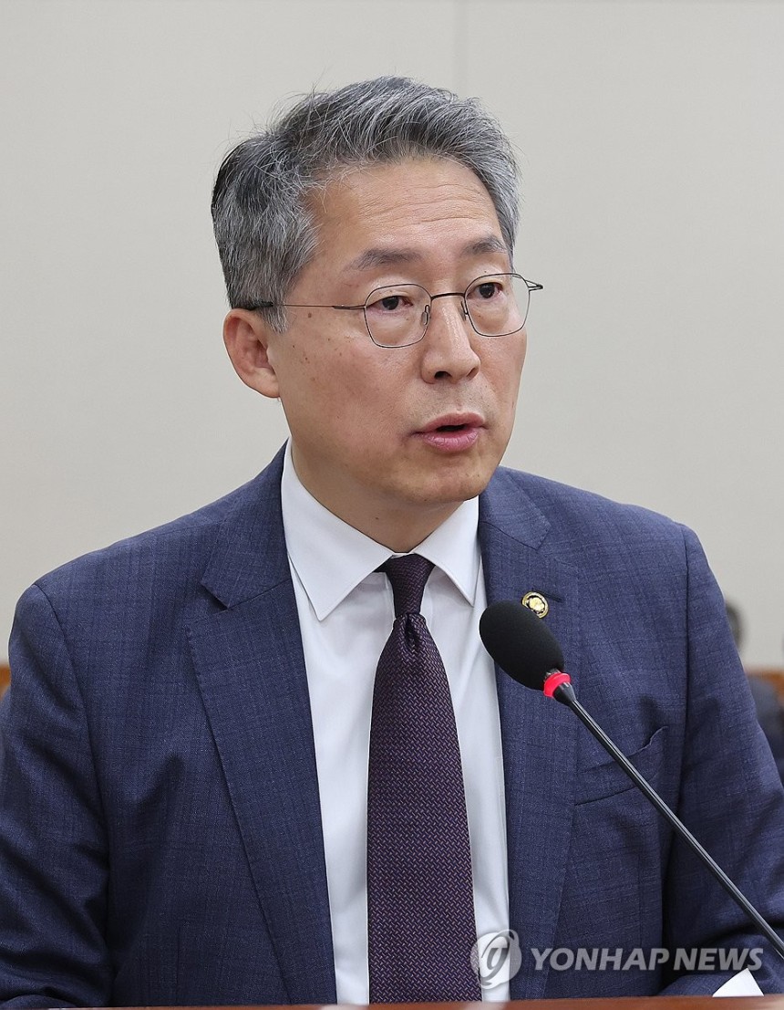 김민석 고용노동부 차관 [연합뉴스 자료사진.재판매 및 DB 금지]