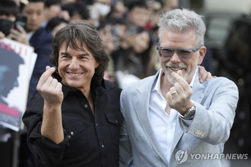 영국에서 촬영한 '미션 임파서블'에 출연한 톰 크루즈 [AP 연합뉴스 재판매 및 DB 금지]