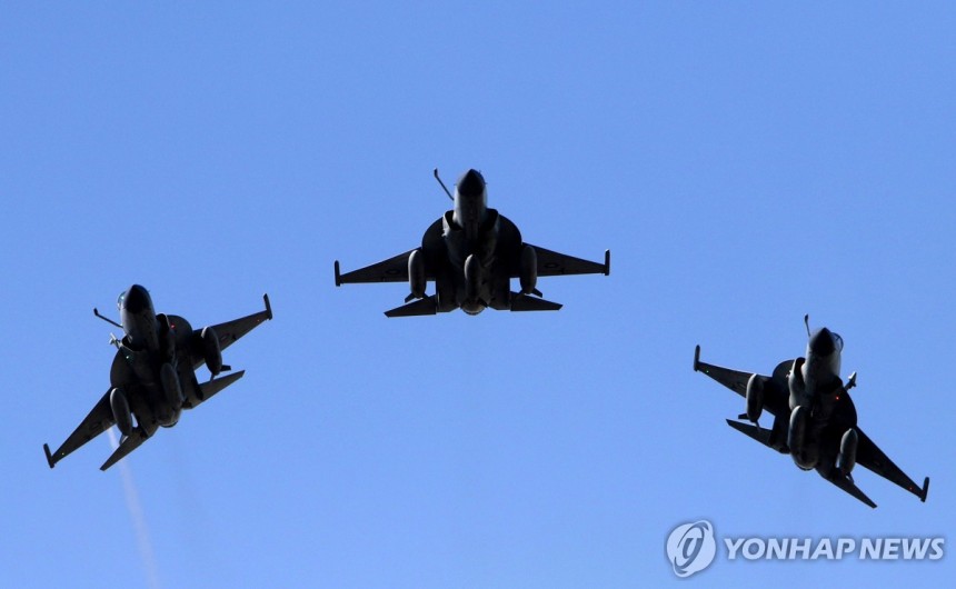 파키스탄 공군이 운용하는 J-10 전투기 [EPA 연합뉴스 자료사진.재판매 및 DB 금지] 