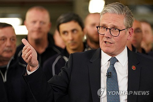 연설하는 스타머 총리
[로이터 연합뉴스]