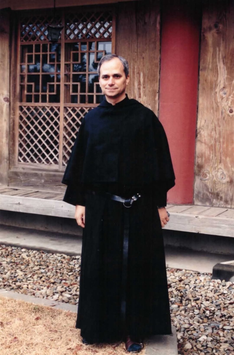 2002년 방한한 레오 14세 교황 (서울=연합뉴스) 레오 14세 교황이 2002년 성 아우구스티노 수도회 총장 신분으로 한국을 방문해 한국지부인 '성 아우구스띠노 수도회'의 인천 전동수도원에서 찍은 사진 [성 아우
