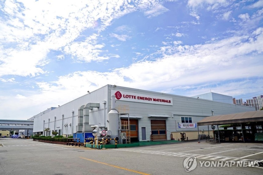 롯데에너지머티리얼즈 익산공장 [롯데에너지머티리얼즈 제공.재판매 및 DB금지]
