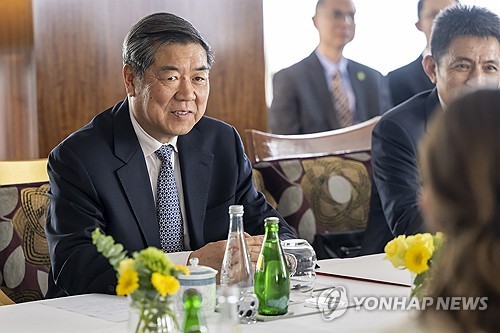 허리펑 부총리 [EPA 연합뉴스 자료사진.재판매 및 DB 금지]