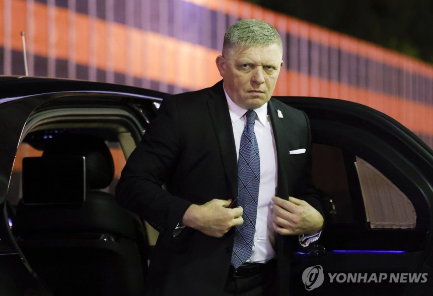 크렘린궁 방문한 로베르트 피초 슬로바키아 총리 [AP/크렘린풀 연합뉴스.재판매 및 DB 금지]