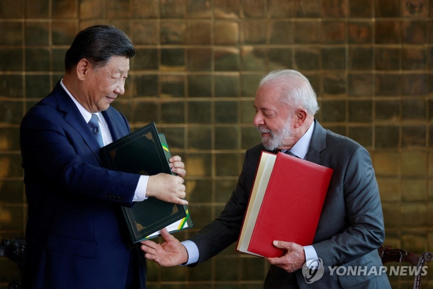 2024년 11월 브라질리아에서 만난 시진핑 중국 국가주석(왼쪽)과 룰라 브라질 대통령 [로이터 연합뉴스 자료사진.재판매 및 DB 금지]