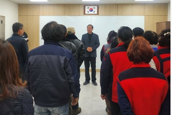 입주자대표회 활동하는 남씨 [본인 제공.재판매 및 DB금지]