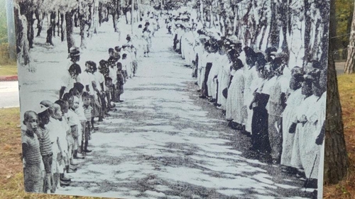 "우리 아가야,아픈데는 없지?" 1950년대,1960년대 소록도의 수탄장 모습 [SNS 캡처 사진]