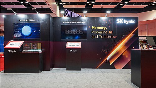 SK하이닉스,'TSMC 기술 심포지엄' 참가 (서울=연합뉴스) SK하이닉스가 뉴스룸을 통해 지난 23일(현지시간) 미국 캘리포니아주 샌타클래라에서 파운드리 업계 1위 TSMC 주최로 열린 기술 심포지엄에 참가했다고