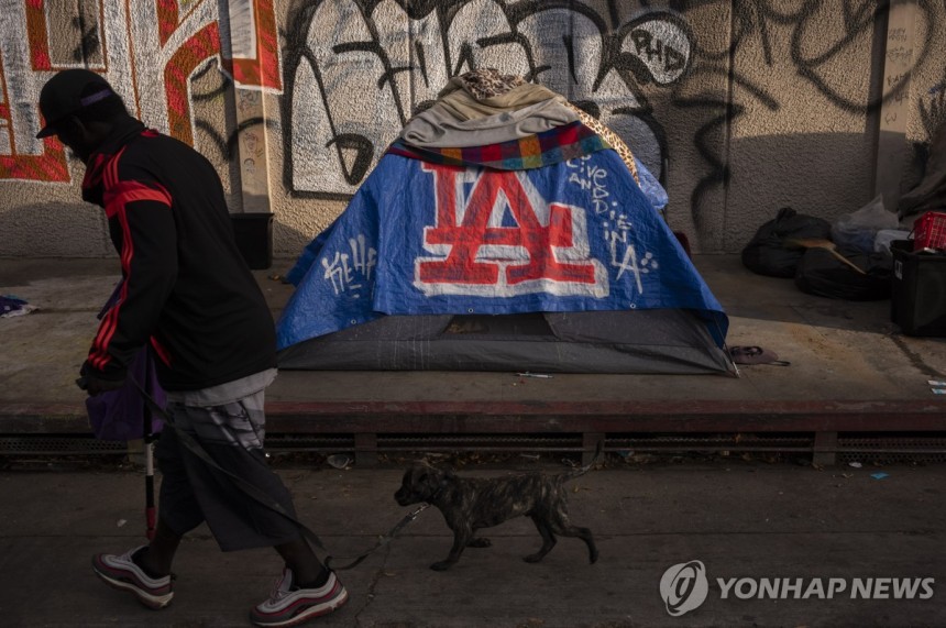 미 LA 시내 점령한 노숙자 텐트
[AP 연합뉴스 자료사진. 재판매 및 DB 금지]