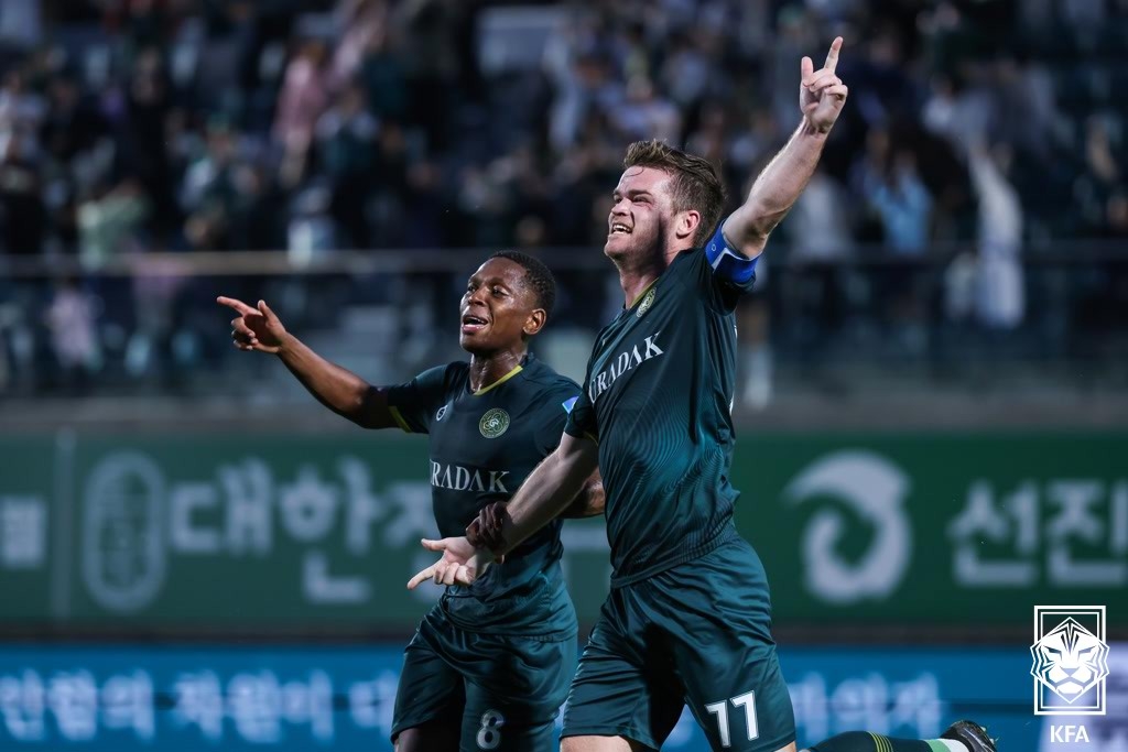 K리그1 2위 전북, 선두 대전에 3-2 승리…<b>코리아컵 8강</b> 진출