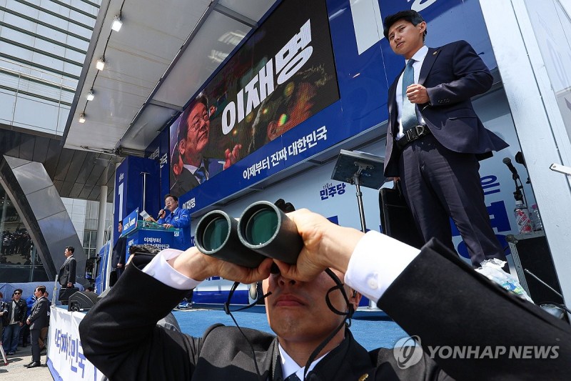 경찰, <b>대선후보</b> 경호에 저격수 관측장비 투입…특공대도 배치