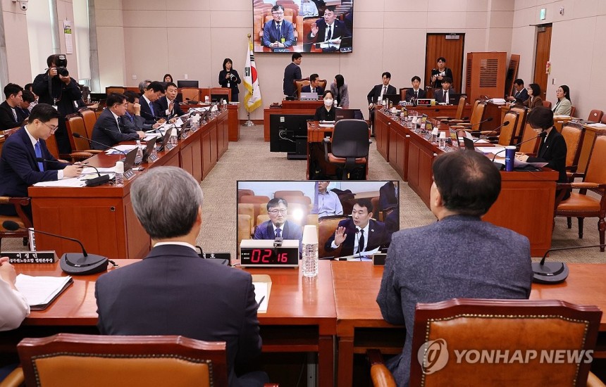 국민의힘 불참속 진행되는 사법부 대선개입 의혹 진상규명 청문회
(서울=연합뉴스) 김주형 기자 = 14일 국회에서 열린 법제사법위원회의 조희대 대법원장 등 사법부의 대선개입 의혹 진상규명 청문회가 국민의힘 의원들의 불
