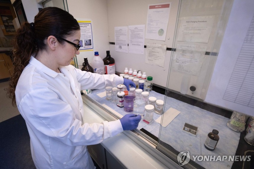미 시카고 일리노이대의 한 연구소 
[AFP 연합뉴스 자료사진. 재판매 및 DB 금지]