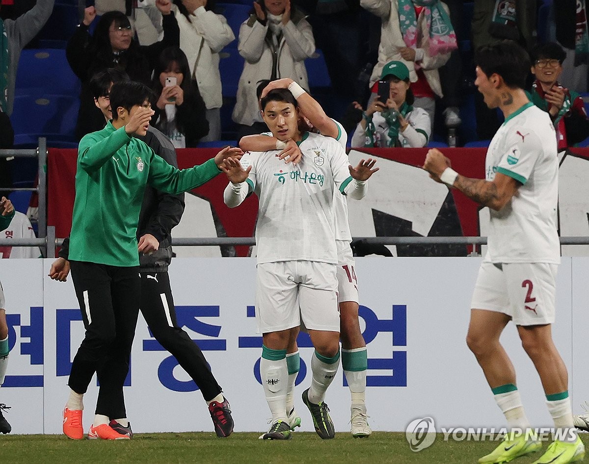 '9경기 무패' 전북, 17일 안양과 대결…내친김에 '<b>선두</b> 가자!'