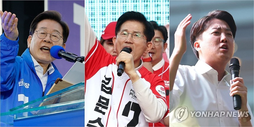 지지 호소하는 이재명·김문수·이준석
(서울=연합뉴스) 김주성 박동주 윤동진 기자 = 제21대 대통령 선출을 위한 공식 선거운동이 시작된 12일 더불어민주당 이재명 대선 후보(사진 왼쪽부터)가 대전 으능정이거리 스카이