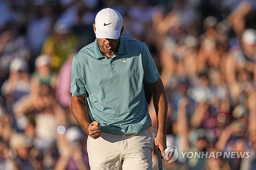 <b>김시우</b>, <b>PGA 챔피언십</b> 3R 5타차 공동 5위…선두는 <b>셰플러</b>(종합)