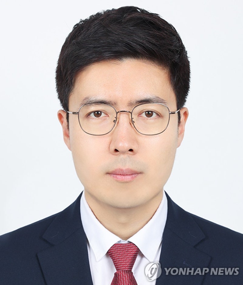 자유통일당 구주와 <b>대선</b> 후보, 후보직 사퇴
