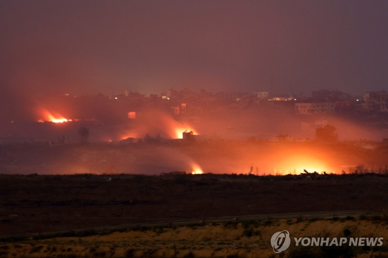 <b>이스라엘</b> 맹공에 <b>휴전 협상</b> 재개…<b>하마스</b> "전제조건 없이 논의"