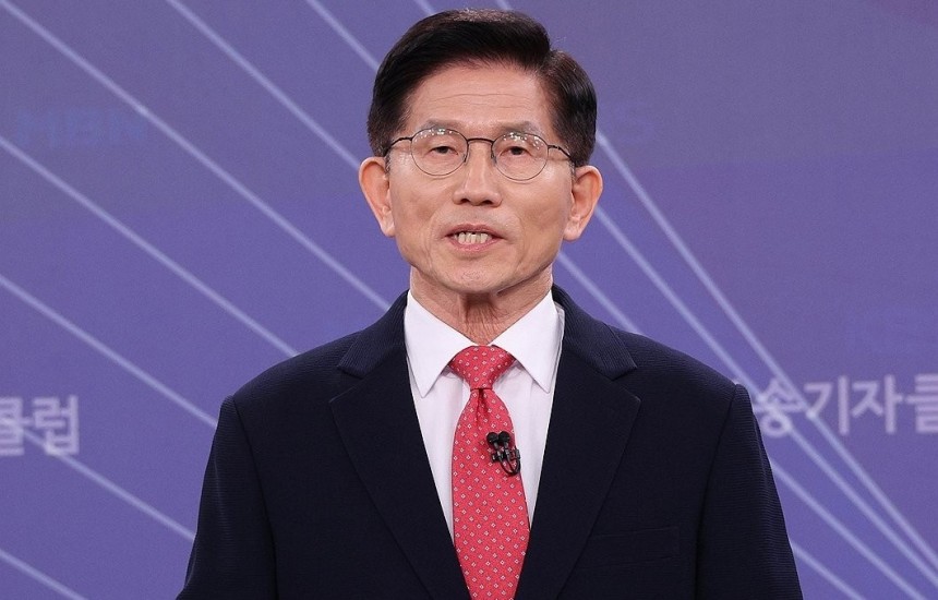 발언하는 김문수 대선 후보
(서울=연합뉴스) 21일 국민의힘 김문수 대선 후보가 경기 고양시 MBN 미디어센터에서 열린 한국방송기자클럽 대선 후보 초청 토론회에서 발언하고 있다. 2025.5.21 [국회사진기자단] 