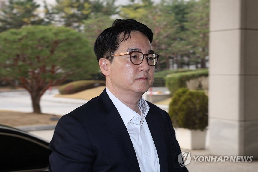 출근하는 심우정 검찰총장
(서울=연합뉴스) 임화영 기자 = 심우정 검찰총장이 9일 서울 서초구 대검찰청으로 출근하는 모습 [연합뉴스 자료사진]