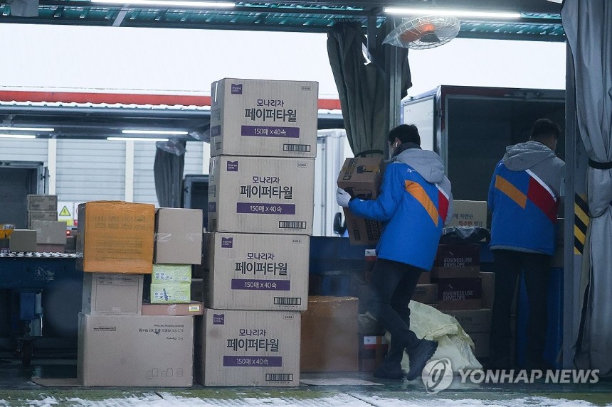 CJ대한통운, 주7일 배송 시작
[연합뉴스 자료사진]
