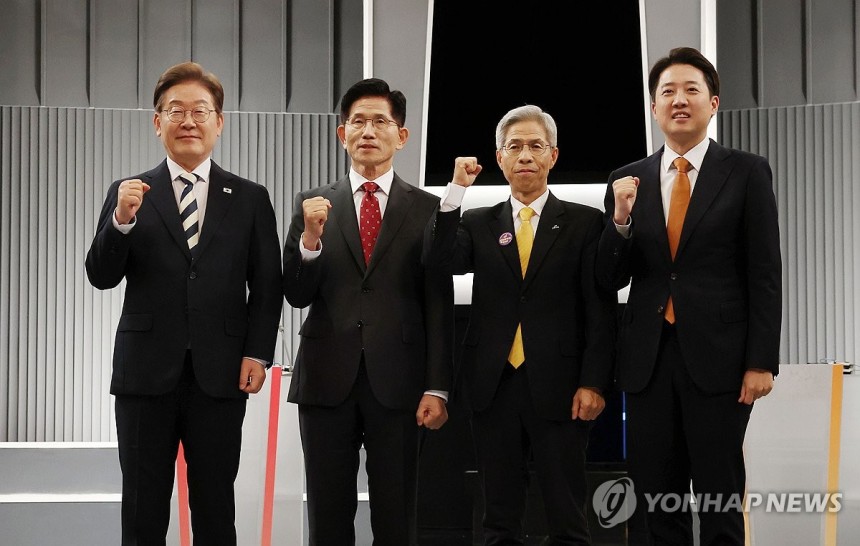 이번엔 '사회 분야'…제21대 대선 2차 후보자 토론회
[연합뉴스 자료사진]