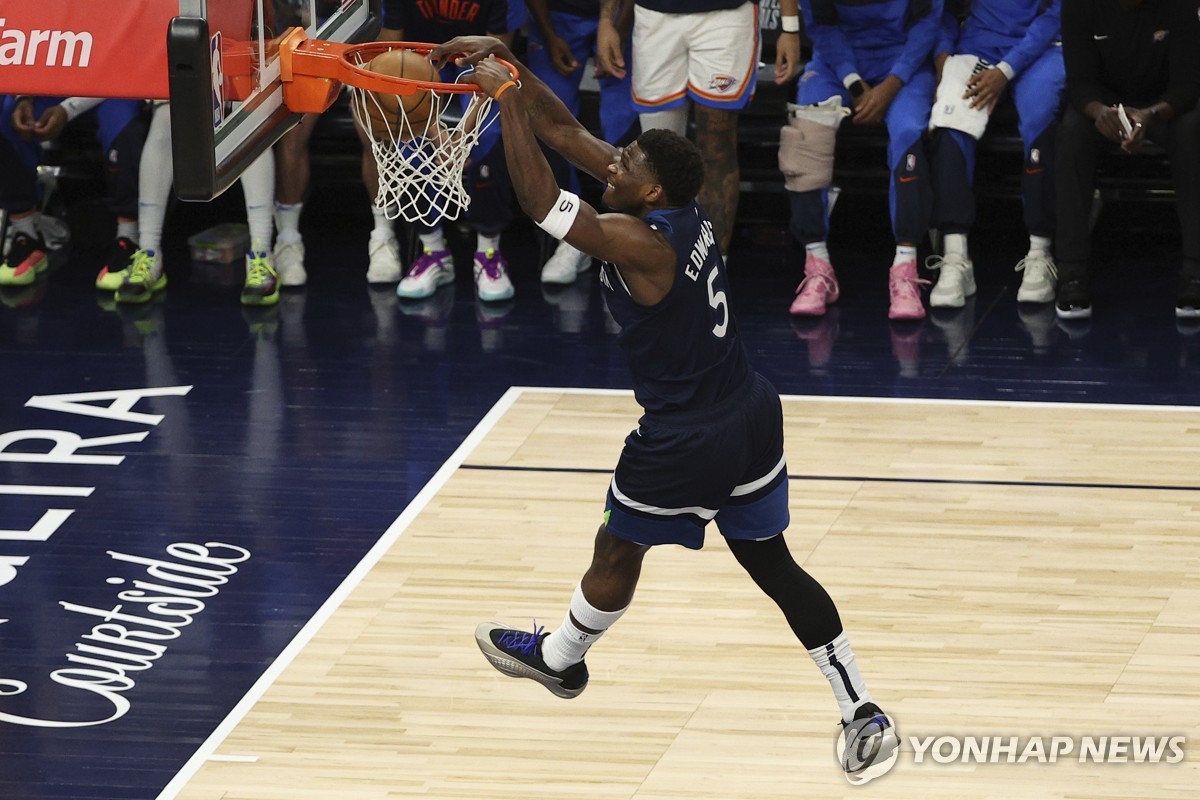 NBA <b>미네소타</b>, 오클라호마시티에 <b>서부 결승</b> 2연패 뒤 반격의 1승