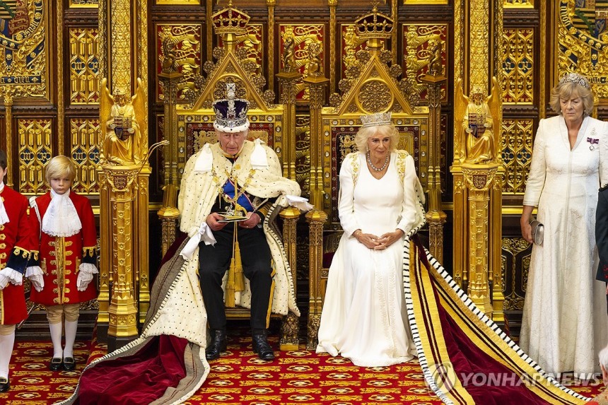 찰스 3세가 작년 7월 영국 의회에서 국정연설(킹스 스피치)에 나선 모습
[영국 의회/EPA 연합뉴스 자료사진]