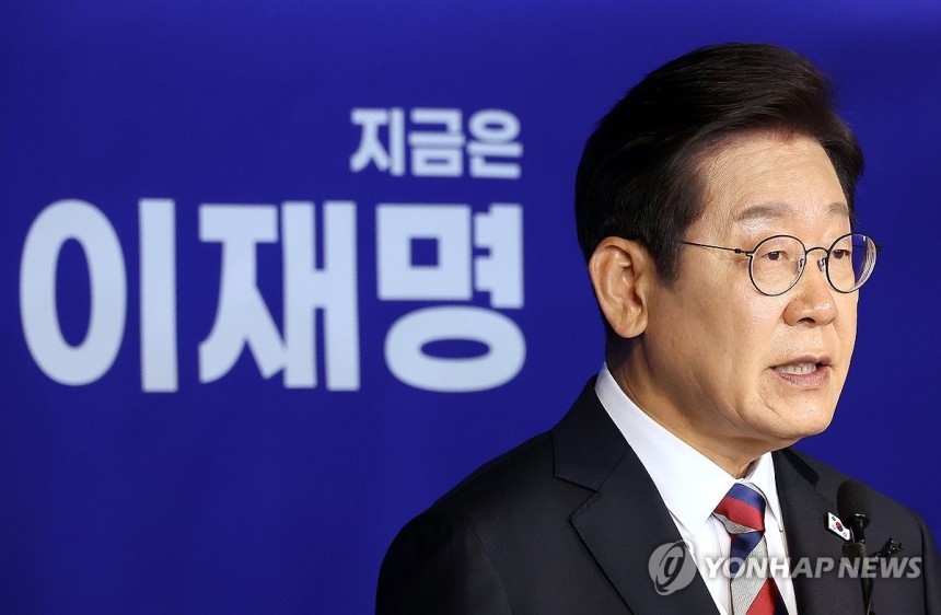 발언하는 이재명 후보
(서울=연합뉴스) 김주형 기자 = 더불어민주당 이재명 대선 후보가 25일 서울 여의도 당사에서 열린 기자회견에서 발언하고 있다. 2025.5.25 kjhpress@yna.co.kr