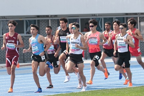 <b>이재웅</b>, <b>아시아육상</b> 남자 1,500ｍ 2위…이번 대회 한국 첫 메달