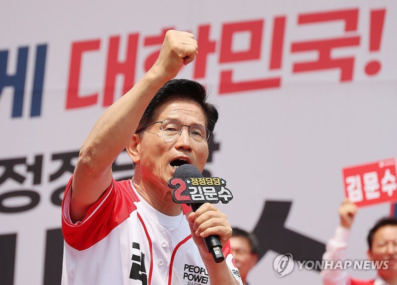 <b>김문수</b>, '경제' 앞세워 '反이재명' 지지층 결집 총력전