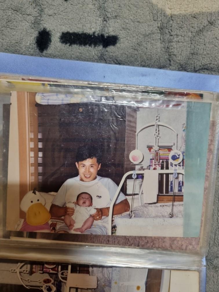 송준영씨와 아기(딸)
이 사진은 아내가 찍었으며, 아기는 현재 20대 청년으로 성장해서 활발하게 사회활동을 하고 있다고 송준영 씨는 전했다
[송준영 씨 제공]