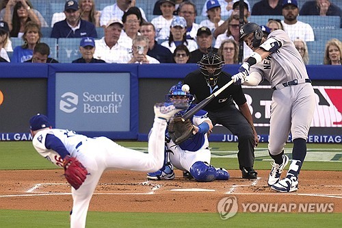 <b>오타니</b> 21·22호 <b>다저스</b>, 양키스에 뒤집기…<b>김혜성</b>, 9회 대수비(종합)