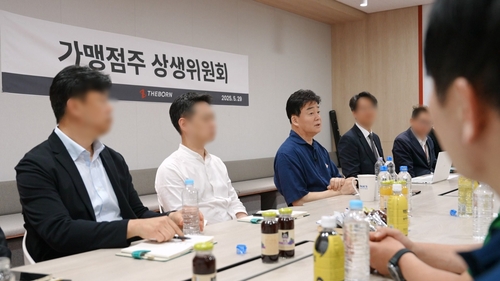 상생위원회 준비 회의에 참석한 백종원 더본코리아 대표
[더본코리아 제공. 재판매 및 DB금지]