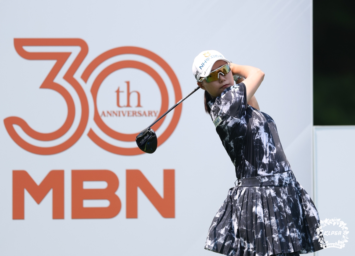 <b>KLPGA</b> <b>정윤지</b>, 퍼팅 그립 바꾸자 3년 미뤘던 두 번째 <b>우승</b>