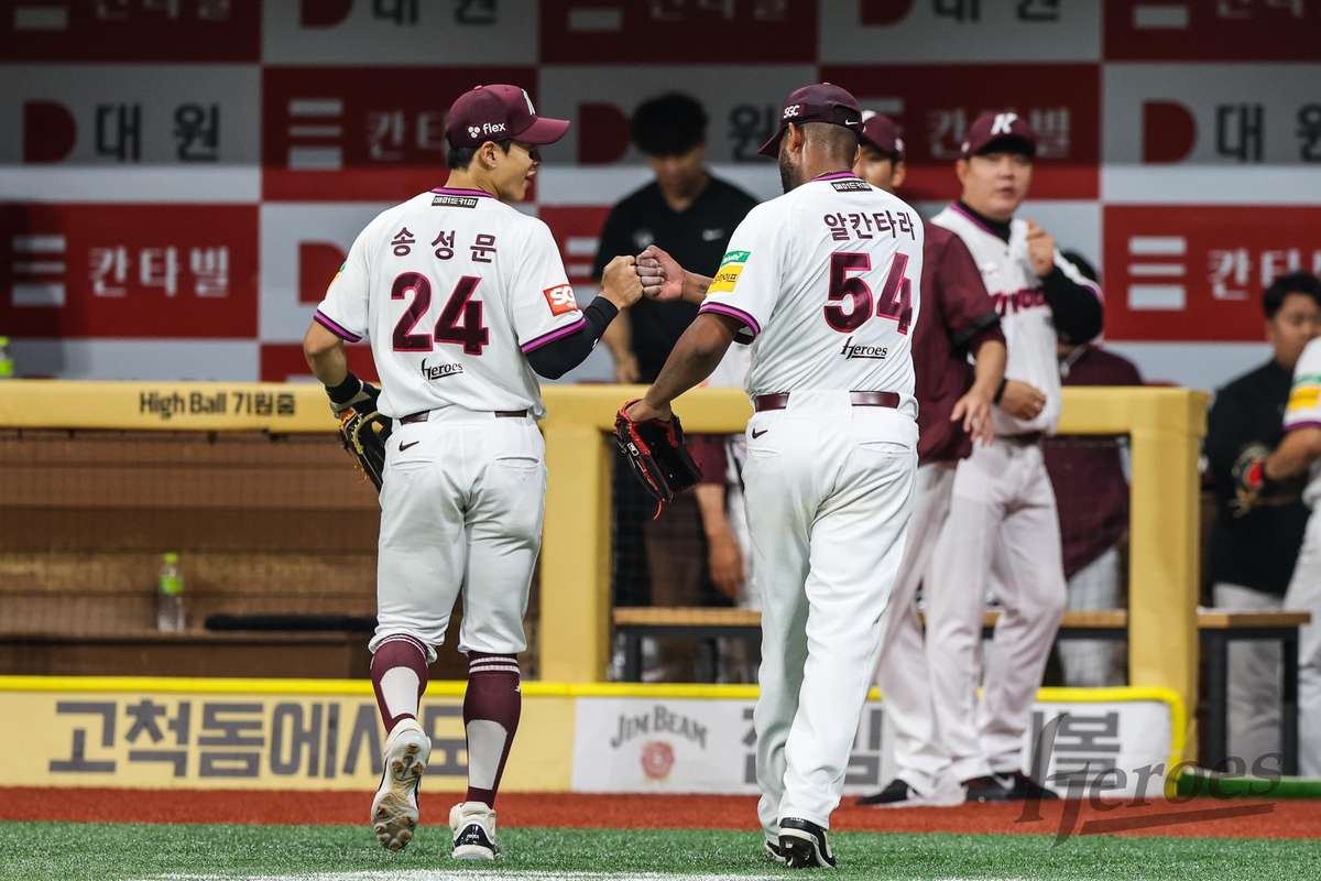 키움 <b>알칸타라</b>, <b>복귀전</b>에서 친정 두산 상대 6이닝 <b>무실점</b>