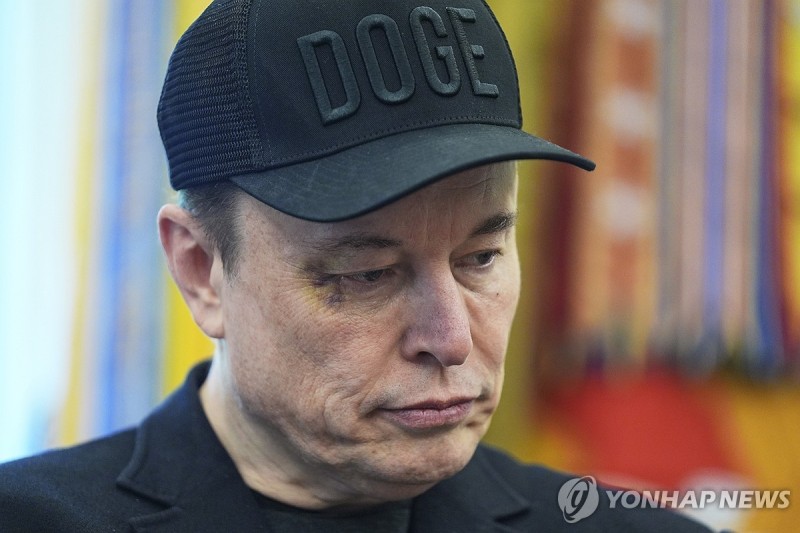 <b>머스크</b>, 상습마약설 부인…"처방받은 <b>케타민</b> 몇년전 해봤을 뿐"