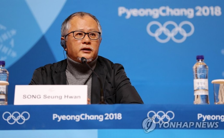 [올림픽] 답변하는 송승환 개회식 총감독
(평창=연합뉴스) 김준범 기자 = 10일 오전 강원도 평창 알펜시아 리조트 내 메인프레스센터(MPC)에서 열린 기자회견에서 송승환 올림픽 개회식 총감독이 질문에 답하고 있다.