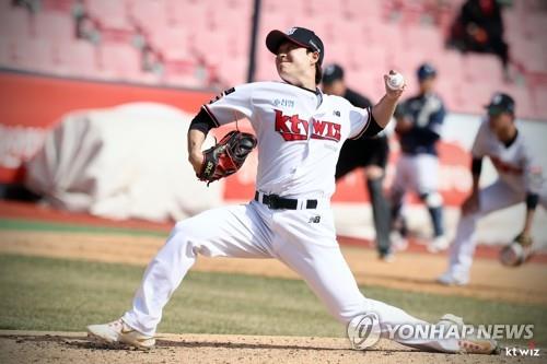 프로야구 롯데-kt, 외야수 이정훈-투수 <b>박세진</b> 맞<b>트레이드</b>